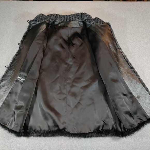 Style VI Faux Fur Vest Womens XL Black Gray Chevron Pattern Toggle Button - Picture 3 of 8